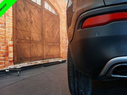 Used 2018 Jeep Cherokee Limited image 84