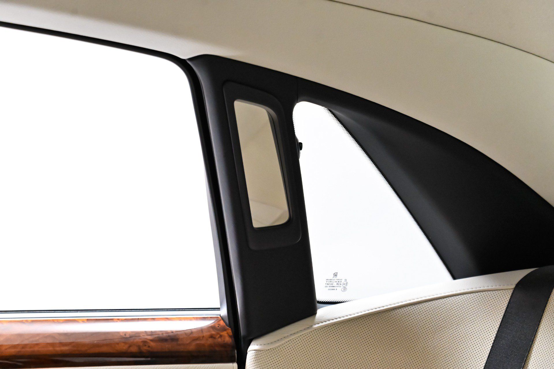 Used 2012 Rolls-Royce Ghost RWD image 49