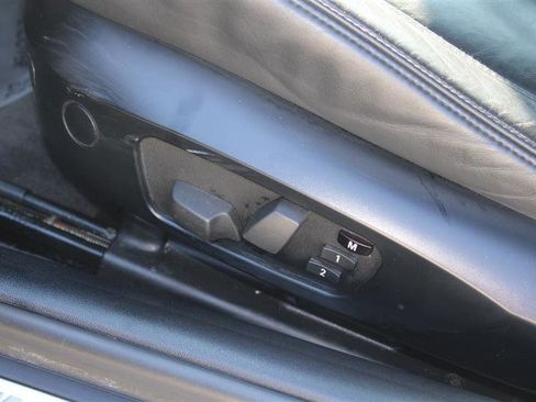 Used 2011 BMW M3 Coupe image 17