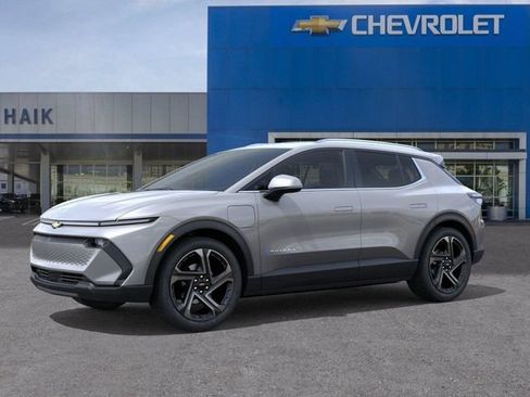 New 2026 Chevrolet Equinox EV LT w/ Convenience Package II FWD image 2