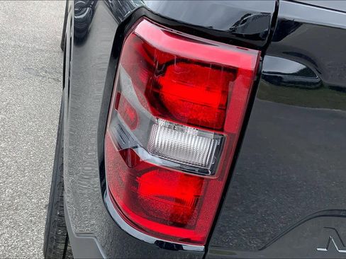 New 2025 Ford Maverick XLT w/ XLT Luxury Package image 14