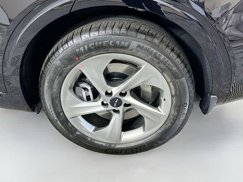 New 2026 Genesis GV70 2.5T Advanced image 23