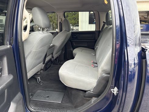 Used 2017 RAM 1500 Express w/ Express Value Package image 11