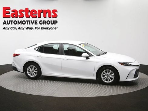 Used 2025 Toyota Camry LE FWD image 46