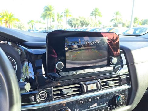 Certified 2023 Nissan Pathfinder SV w/ SV Premium Package image 26