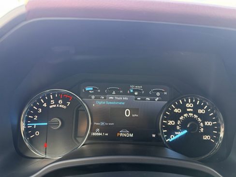 Used 2018 Ford F150 Platinum w/ Equipment Group 701A Luxury image 20