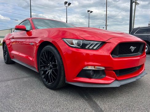 Used 2017 Ford Mustang GT Premium w/ GT Performance Package image 11