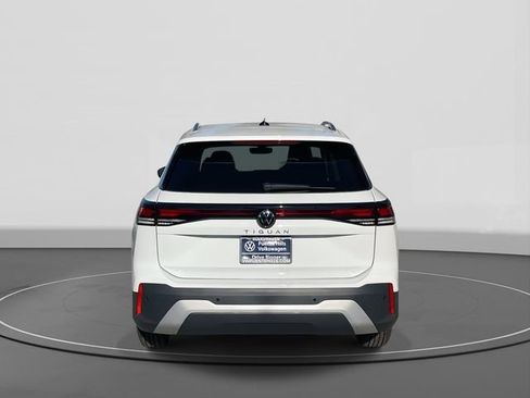New 2026 Volkswagen Tiguan S image 5