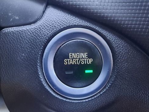 Used 2023 Chevrolet Equinox RS w/ RS Leather Package FWD image 19