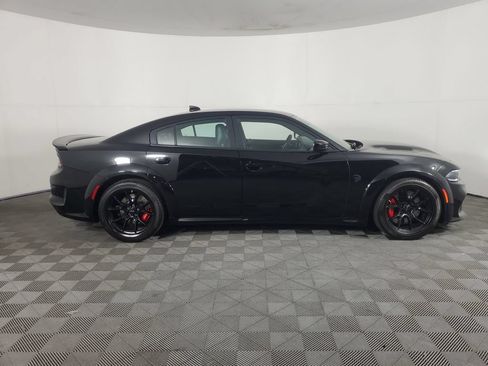 Used 2022 Dodge Charger SRT Hellcat w/ Carbon/Suede Interior Package RWD image 3