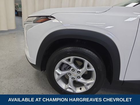 Used 2024 Chevrolet Trax LS w/ LS Convenience Package FWD image 41