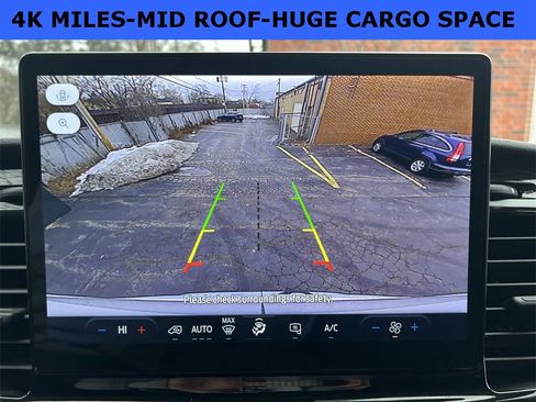 Used 2023 Ford E-Transit Medium Roof w/ Interior Upgrade Package image 25