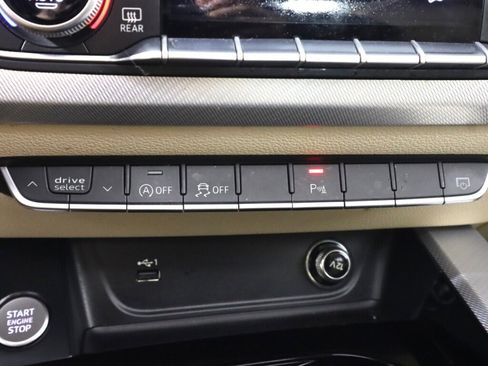 Used 2020 Audi A4 2.0T Premium Plus w/ Premium Plus Package image 22