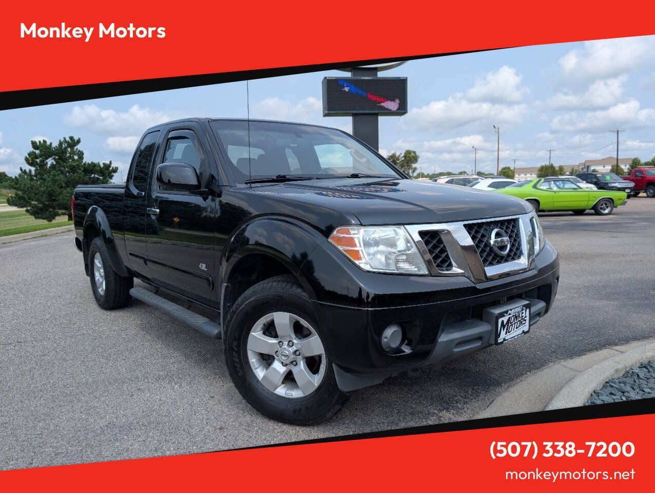 Used 2012 Nissan Frontier SV AWD/4WD image 1