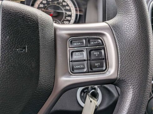 Used 2024 RAM 1500 Classic SLT AWD/4WD image 23