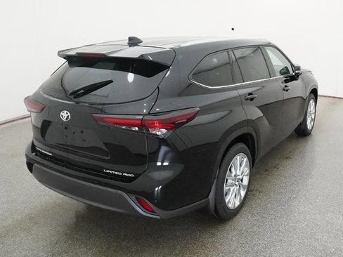 New 2026 Toyota Highlander Limited image 20