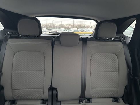 Used 2022 Ford Escape SE image 23