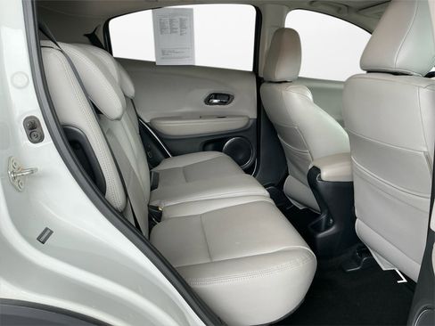 Used 2016 Honda HR-V EX image 15