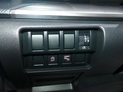 Used 2020 Subaru Forester Premium w/ Popular Package #1 AWD/4WD image 29