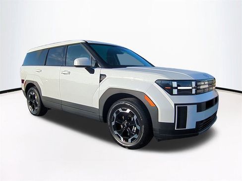 New 2026 Hyundai Santa Fe SE image 2