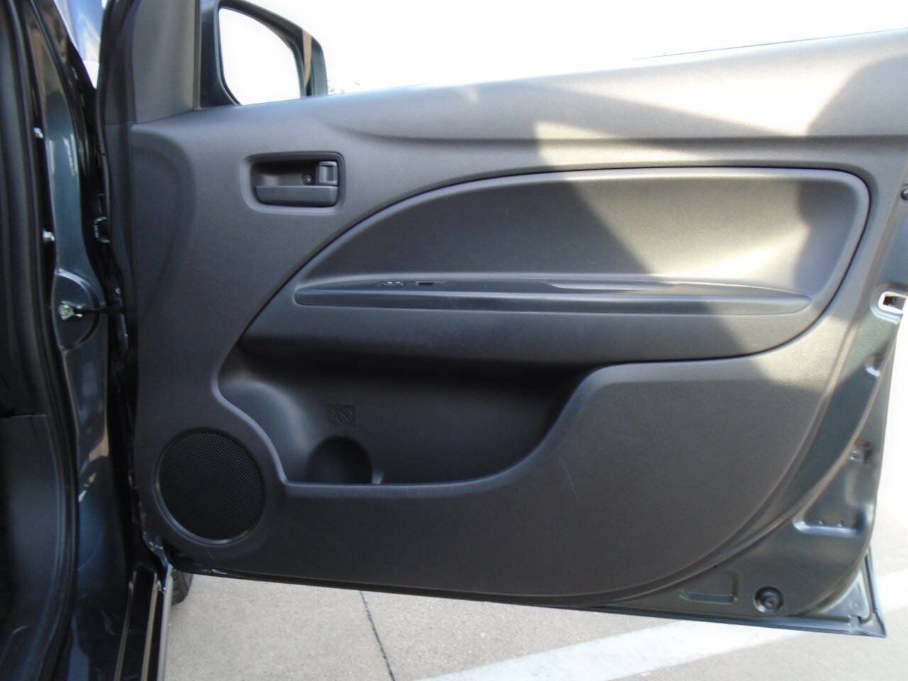 Used 2024 Mitsubishi Mirage ES FWD image 31