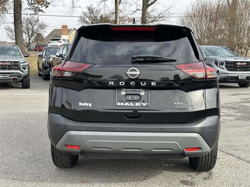 Used 2023 Nissan Rogue S image 21