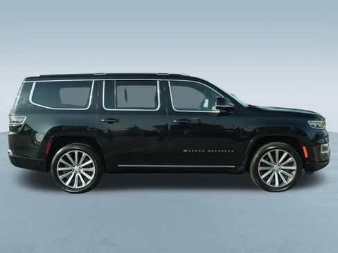 Used 2023 Jeep Grand Wagoneer Series II AWD/4WD image 10