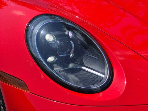 Certified 2020 Porsche 911 Carrera 4S AWD/4WD image 25