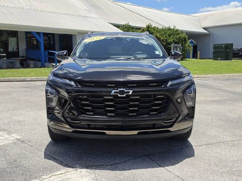 Used 2024 Chevrolet Trax ACTIV w/ Sunroof Package FWD image 8