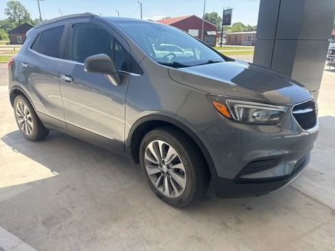 Used 2020 Buick Encore Preferred FWD image 1