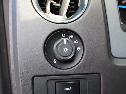 Used 2014 Ford F150 XLT w/ Equipment Group 302A Luxury AWD/4WD image 17