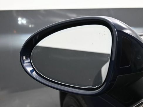 Used 2019 Porsche Macan AWD/4WD image 4