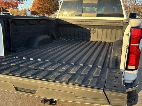 Used 2025 Chevrolet Silverado 2500 LTZ w/ LTZ Plus Package image 6