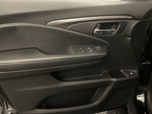 Used 2017 Honda Ridgeline Sport image 15
