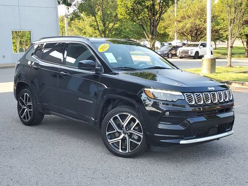 Used 2025 Jeep Compass Limited w/ Elite Group AWD/4WD image 36