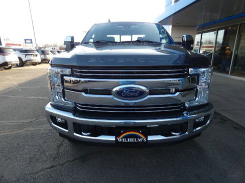 Used 2019 Ford F250 Lariat w/ Lariat Ultimate Package AWD/4WD image 5