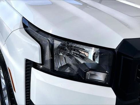 Certified 2025 Nissan Frontier S RWD image 27