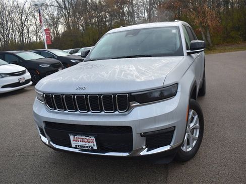 Used 2023 Jeep Grand Cherokee L Limited image 12