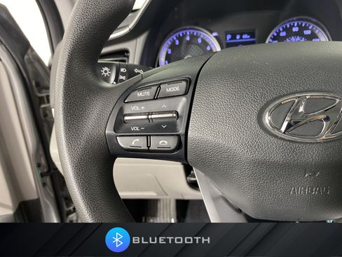 Used 2020 Hyundai Elantra SE FWD image 20