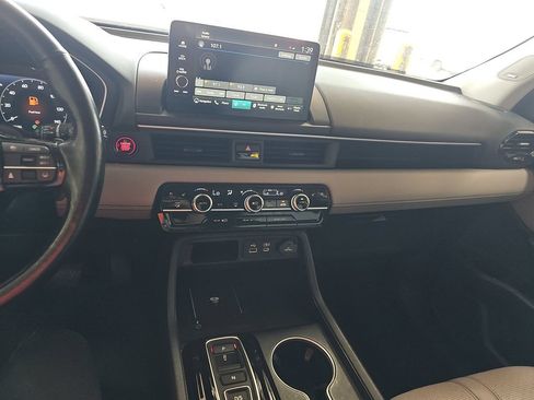 Used 2023 Honda Pilot Elite image 19