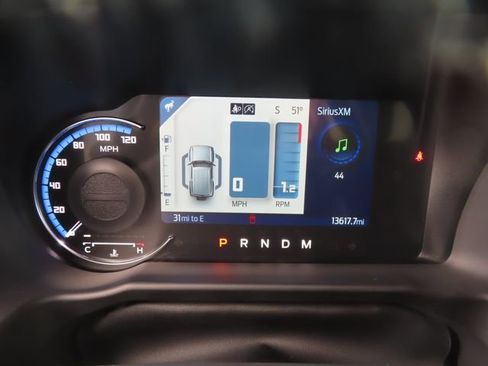 Used 2024 Ford Bronco Outer Banks AWD/4WD image 19