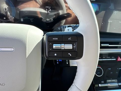 New 2026 Hyundai Santa Fe SE FWD image 16