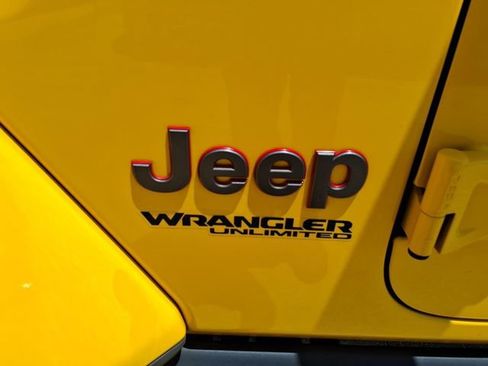 Used 2018 Jeep Wrangler Unlimited Rubicon AWD/4WD image 9