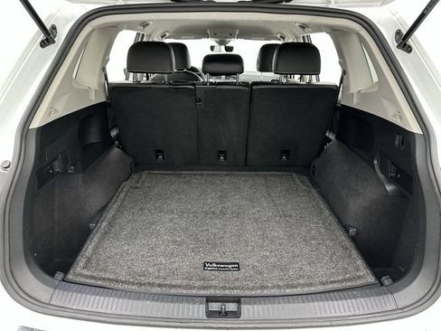 Used 2023 Volkswagen Tiguan SE AWD/4WD image 22
