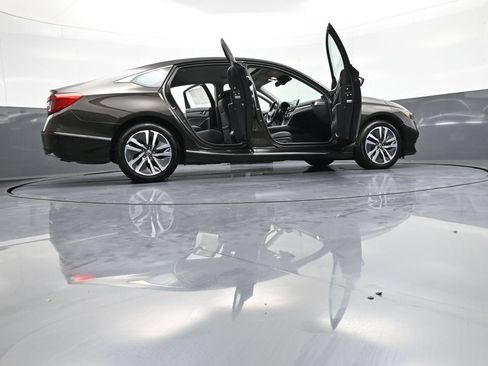 Used 2018 Honda Accord Touring image 47