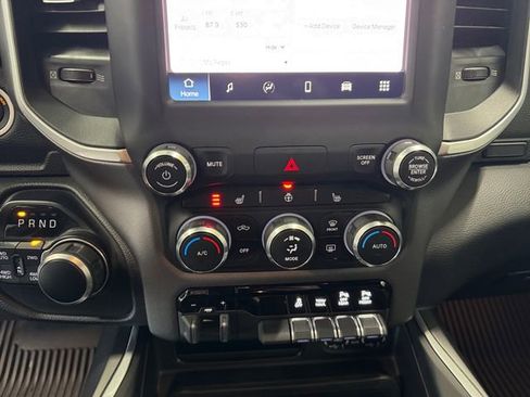 Used 2022 RAM 1500 Big Horn AWD/4WD image 3