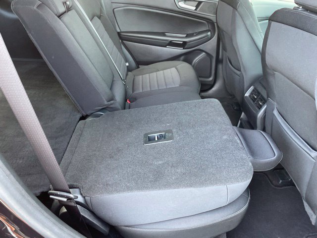 Used 2020 Ford Edge SE FWD image 54