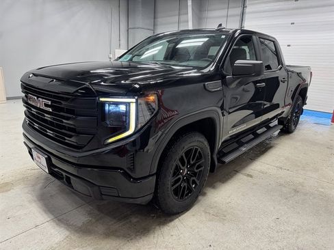 Used 2023 GMC Sierra 1500 Pro w/ Graphite Edition image 3