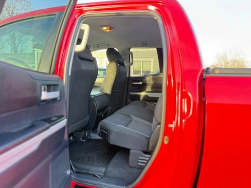 Used 2015 Toyota Tundra SR5 image 12