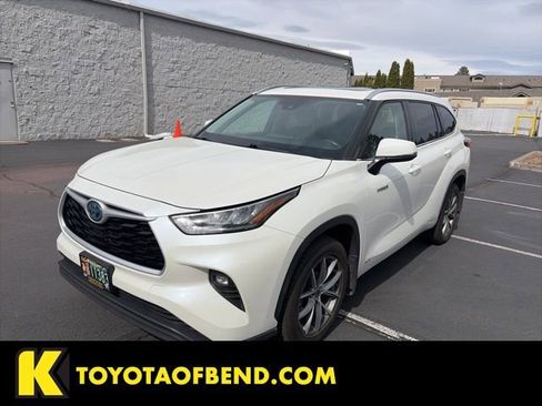Used 2020 Toyota Highlander XLE image 1